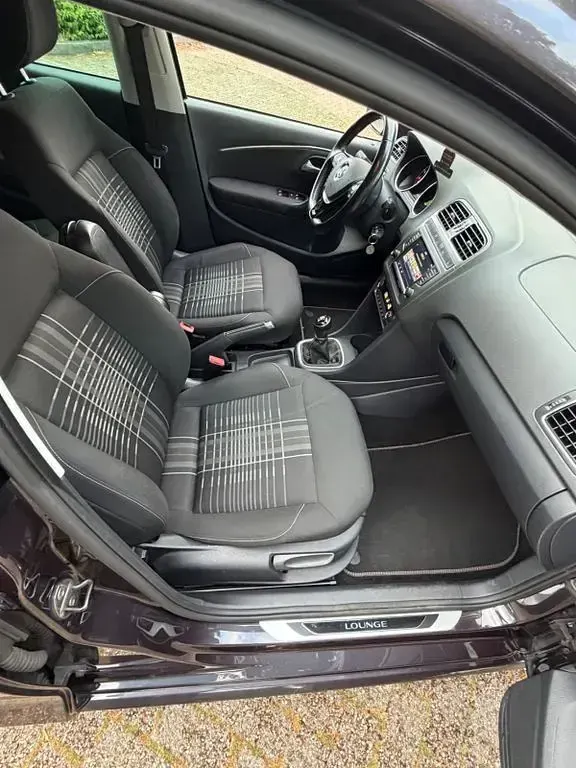 Gebraucht VW Polo LOUNGE 75 PS (55 kW) 2015 Grau Limousine