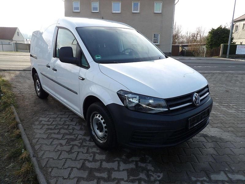 Gebraucht VW Caddy 102 PS (75 kW) 2019 Candyweiß Van / Kleinbus