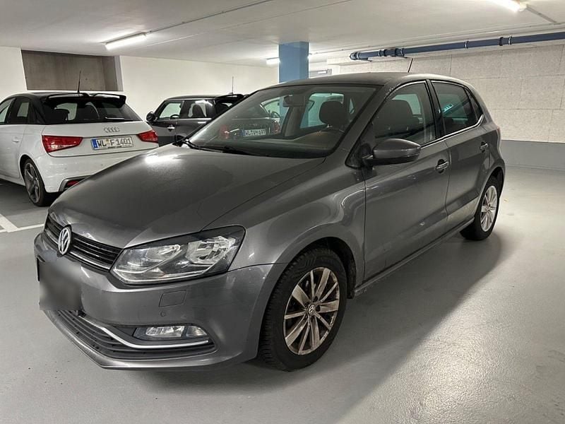 Grau Gebraucht 2014 VW Polo Comfortline Kleinwagen | 3.650 € (Superpreis) - Bild 1/4
