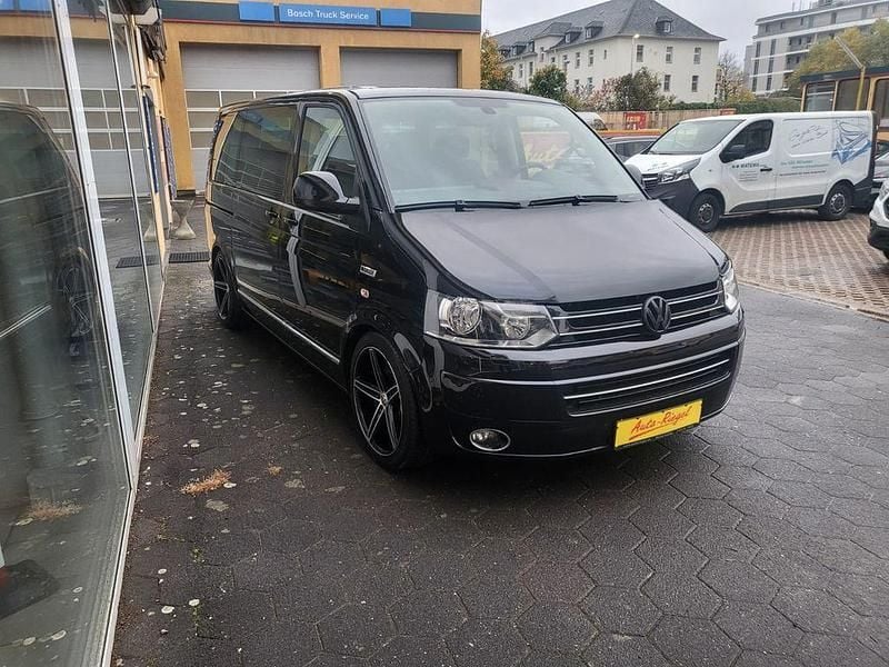 Schwarz Gebraucht 2011 VW Multivan Highline Van | 19.890 € (Superpreis) - Bild 1/4