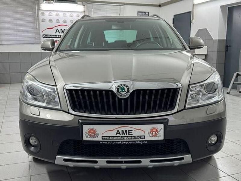 Gebraucht Skoda Octavia 140 PS (102 kW) 2012 Beige Kombi