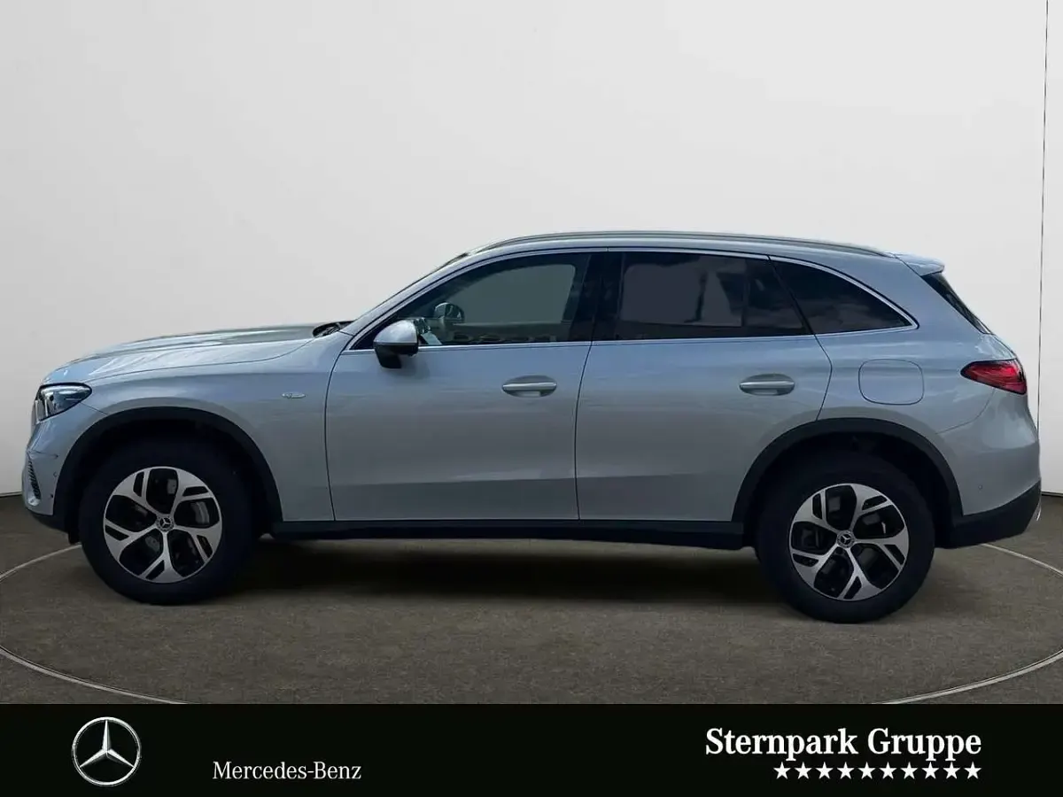 Gebraucht Mercedes GLC300de 333 PS (244 kW) 2025 Silber SUV