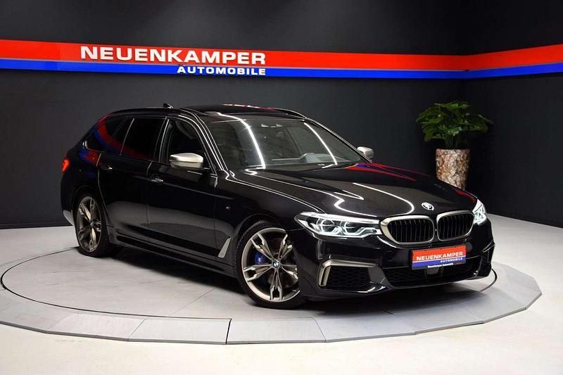 Schwarz Gebraucht 2018 BMW 550 M Sport Kombi | 34.990 € (Fairer Preis) - Bild 1/4