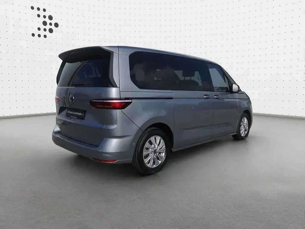 Gebraucht VW Multivan Life 150 PS (110 kW) 2026 Silber Van / Kleinbus