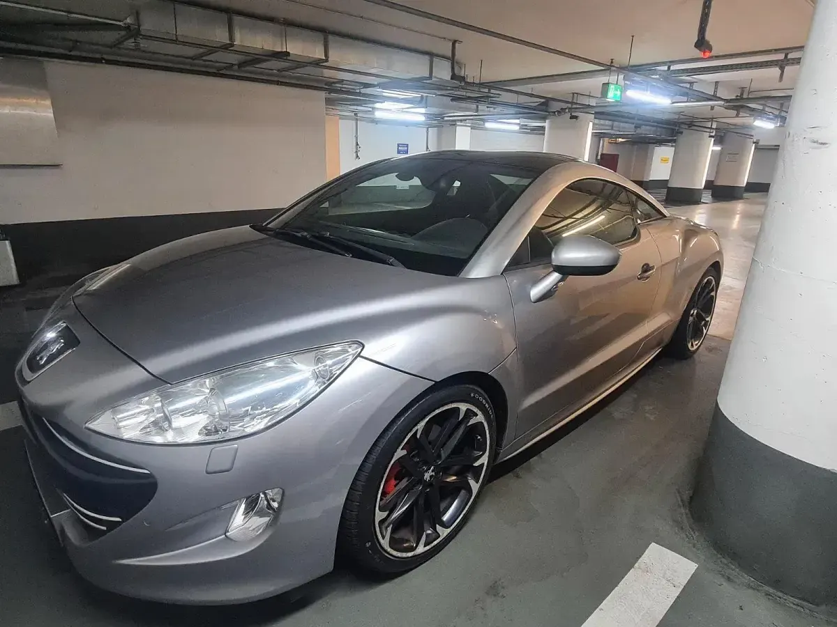 Gebraucht Peugeot RCZ 156 PS (114 kW) 2012 Silber Coupé