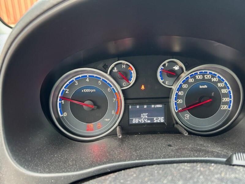Braun Gebraucht 2013 Suzuki SX4 Comfort Kleinwagen | 8.600 € (Fairer Preis) - Bild 1/4