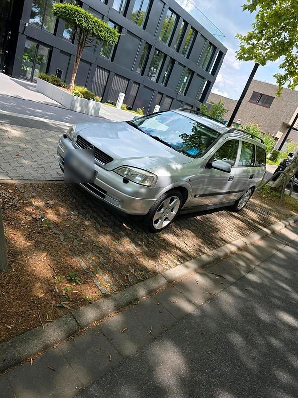 Silber Gebraucht 1998 Opel Astra Kombi | 1.200 € (Fairer Preis) - Bild 1/4