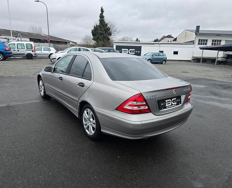 Gebraucht Mercedes C200 Elegance 163 PS (119 kW) 2006 Grau Limousine