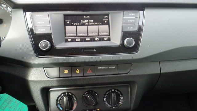 Gebraucht Skoda Fabia Ambition 90 PS (66 kW) 2016 Weiß Kleinwagen