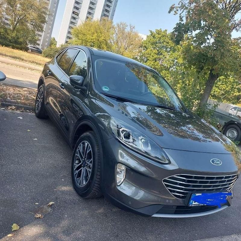 Gebraucht Ford Kuga Titanium 152 PS (111 kW) 2021 SUV