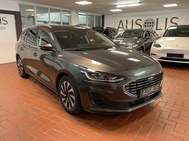 Gebraucht Ford Focus Titanium 120 PS (88 kW) 2022 Grau Kombi