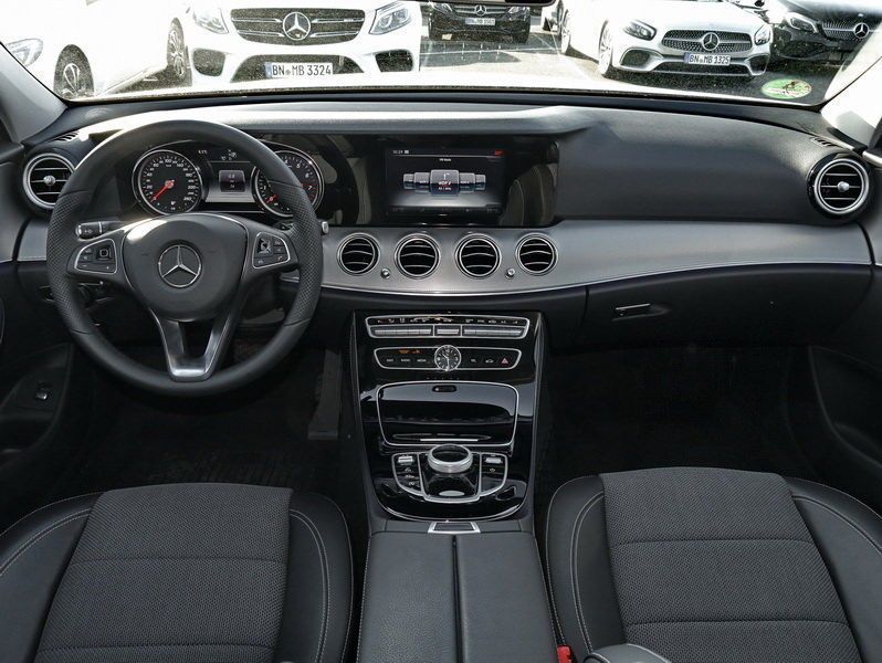 verkauft mercedes e200 4matic limousine gebraucht 2017 340 km in wuppertal verkauft mercedes e200 4matic limousine gebraucht 2017 340 km in wuppertal