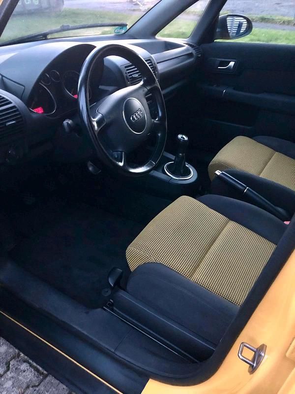 Gebraucht Audi A2 Design 110 PS (80 kW) 2004 Gelb Kleinwagen