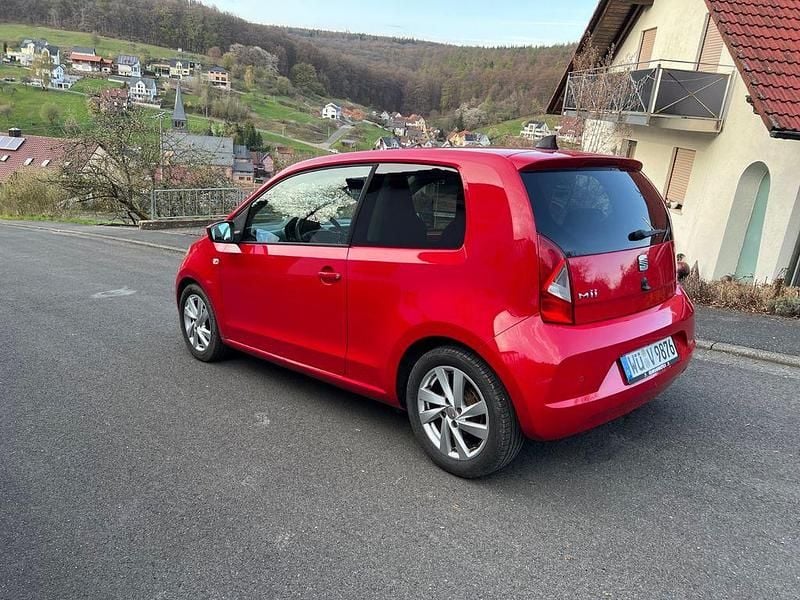 Gebraucht Seat Mii Style 75 PS (55 kW) 2012 Rot Kleinwagen