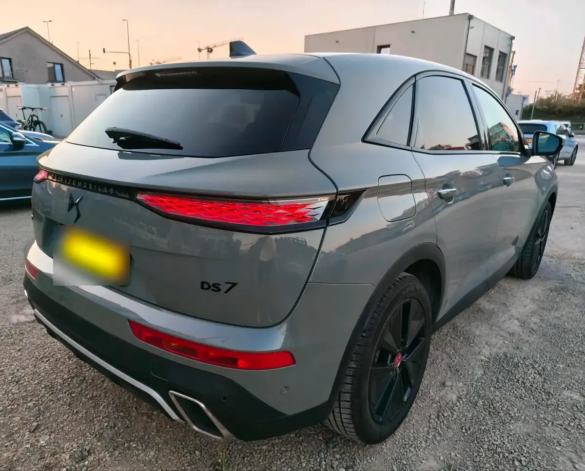 Gebraucht DS Automobiles DS7 Crossback Performance 225 PS (165 kW) 2024 Grau SUV