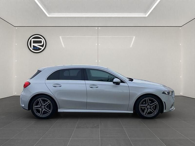 Gebraucht Mercedes A180 AMG line 136 PS (100 kW) 2020 Iridiumsilber  metalliclack Limousine