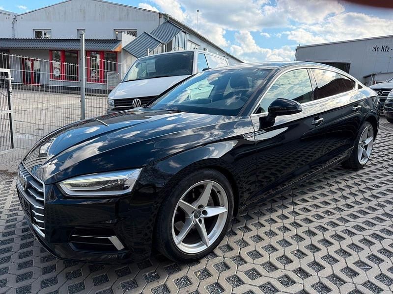 Gebraucht Audi A5 Ambiente 190 PS (139 kW) 2018 Schwarz Coupé