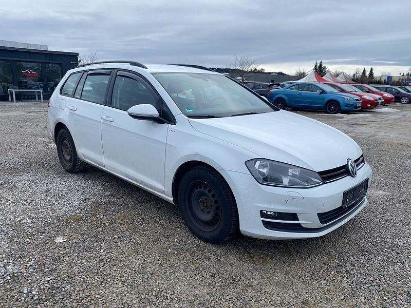 Gebraucht VW Golf VII Trendline 105 PS (77 kW) 2013 Weiß Kombi