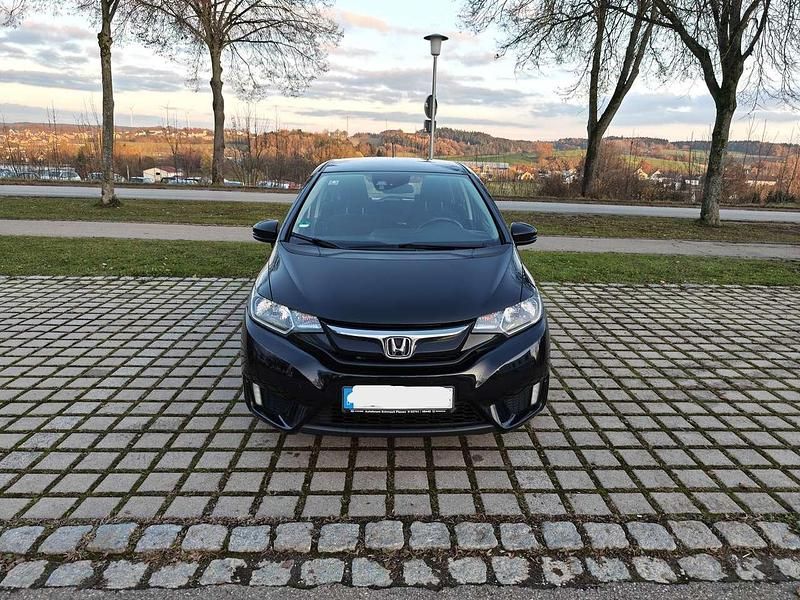 Gebraucht Honda Jazz Trend 102 PS (75 kW) 2017 Schwarz Kleinwagen