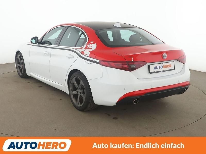 Gebraucht Alfa Romeo Giulia Super 180 PS (132 kW) 2017 Weiß Limousine
