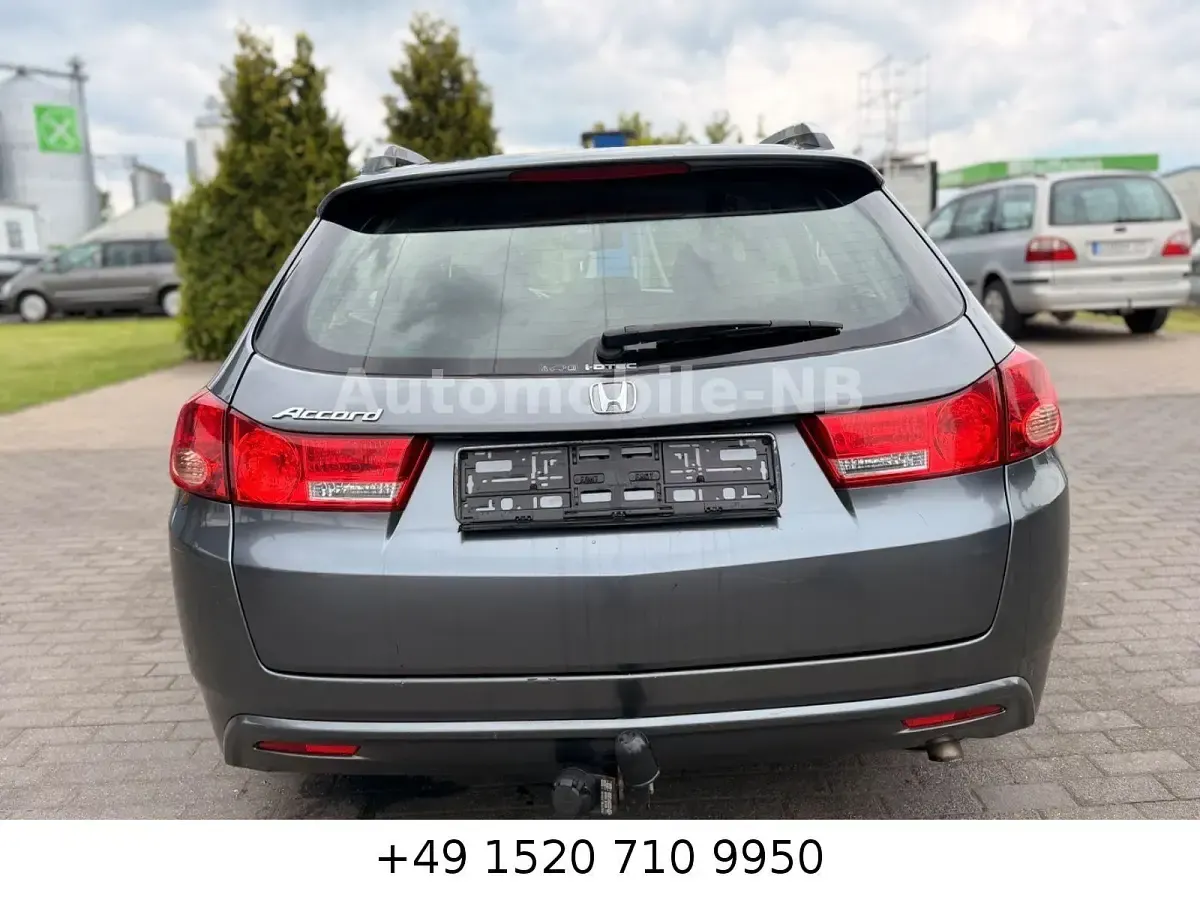 Gebraucht Honda Accord Elegance 150 PS (110 kW) 2011 Grau Kombi