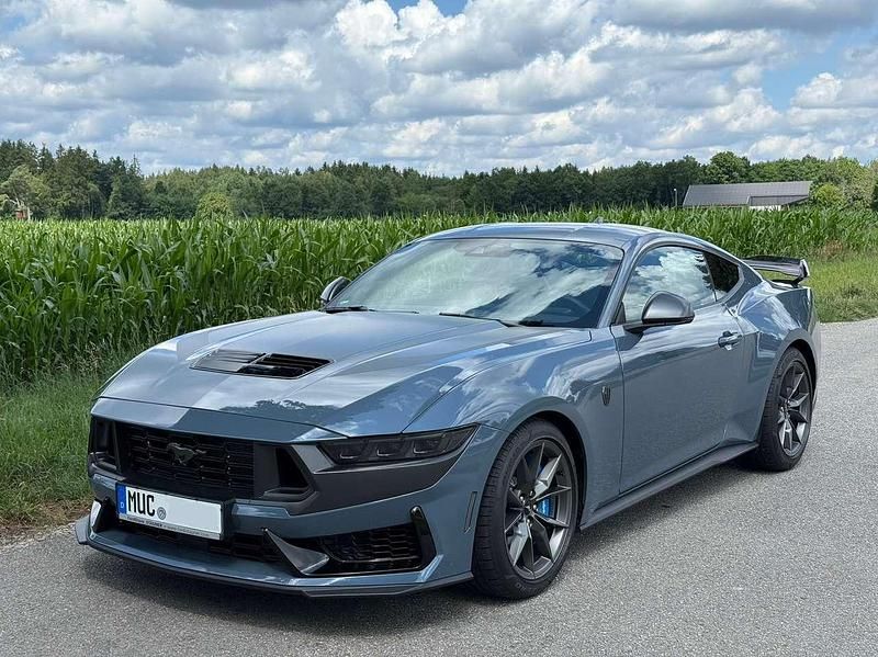 Blau Gebraucht 2025 Ford Mustang Dark Horse Coupé | 60.450 € - Bild 1/4