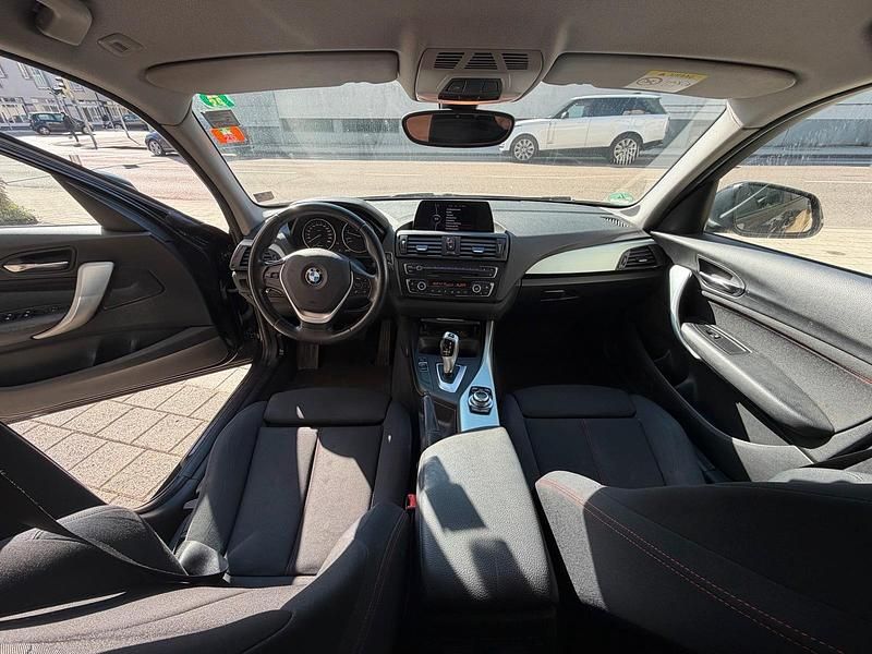 Gebraucht BMW 118 Sport Line 142 PS (104 kW) 2014 Schwarz Kleinwagen