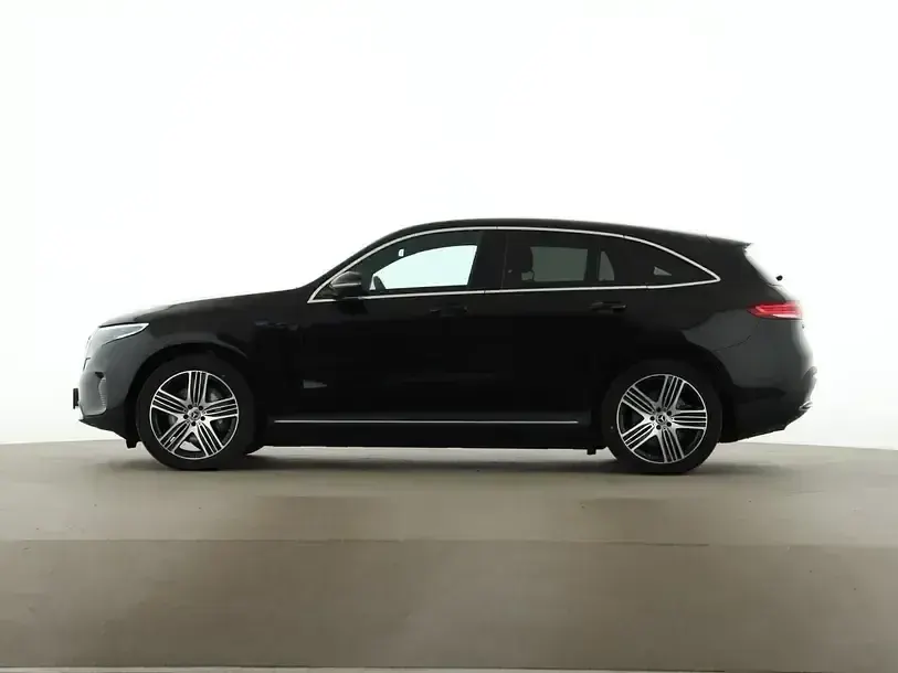 Gebraucht Mercedes EQC400 300 kW (408 PS) 2022 Schwarz SUV
