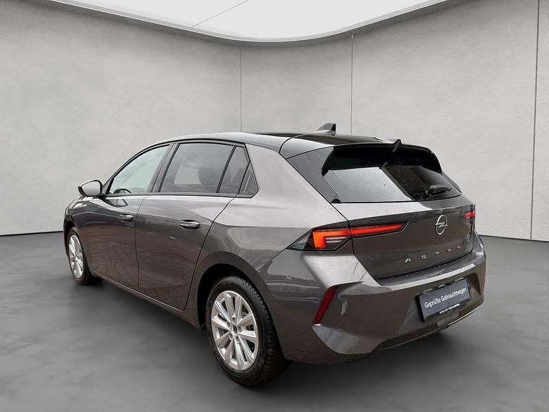 Gebraucht Opel Astra Elegance 131 PS (96 kW) 2024 Vulkan grau metallic Limousine