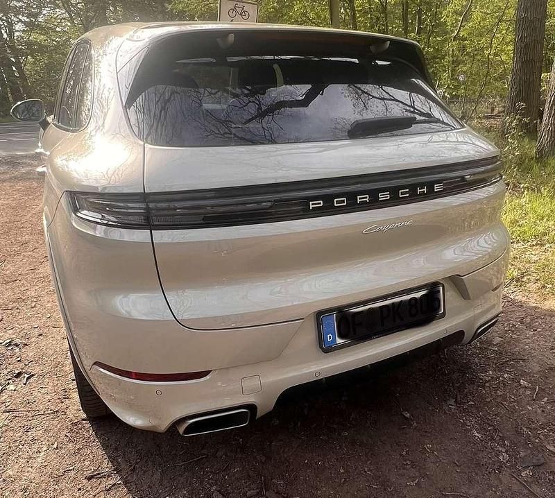Second-hand Porsche Cayenne Basis 340 CP (250 kW) 2024 SUV