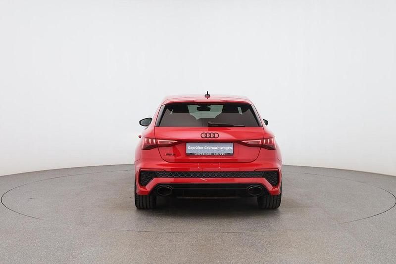 Gebraucht Audi RS3 Sportback Sport 400 PS (294 kW) 2022 Rot Kleinwagen