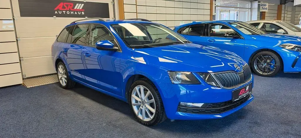 Gebraucht Skoda Octavia Ambition 150 PS (110 kW) 2018 Blau Kombi