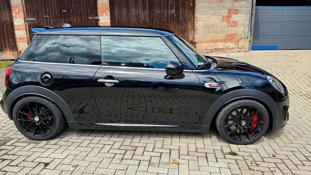 Gebraucht Mini John Cooper Works 231 PS (169 kW) 2015 Schwarz Kleinwagen
