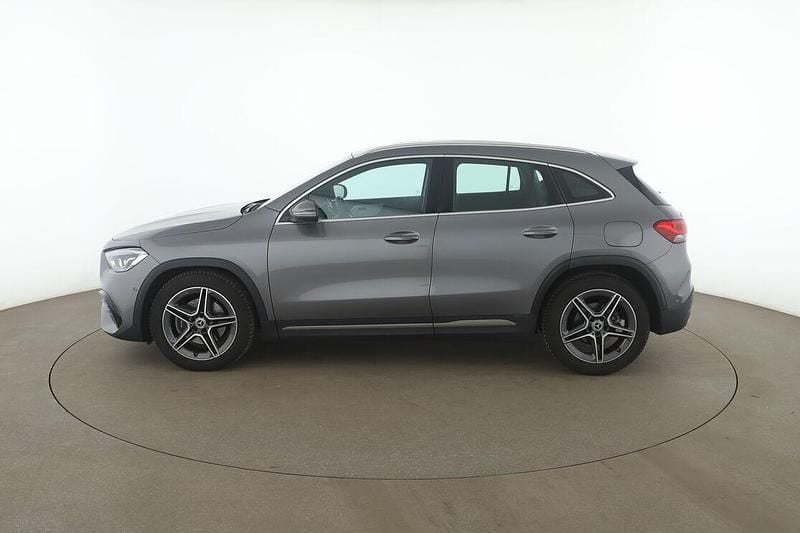 Gebraucht Mercedes GLA200 AMG line 163 PS (119 kW) 2020 Grau SUV