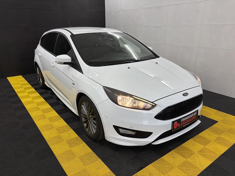 Gebraucht Ford Focus ST-Line 141 PS (103 kW) 2018 Weiß Limousine