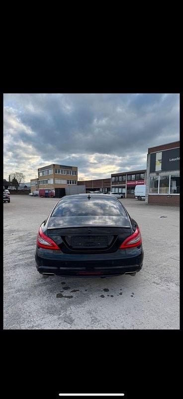 Beige Gebraucht 2011 Mercedes CLS500 Coupé | 22.500 € (Guter Preis) - Bild 1/4