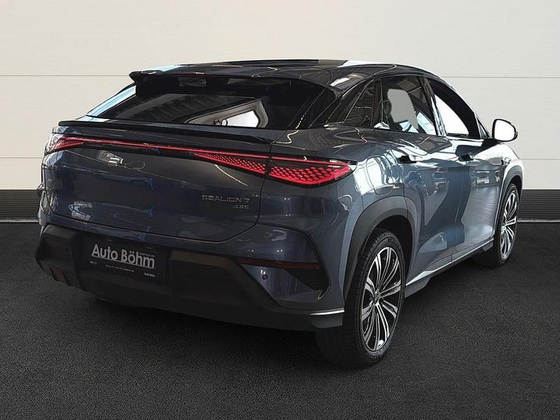 Neu BYD Sealion 7 389 kW (530 PS) 2026 Blau SUV