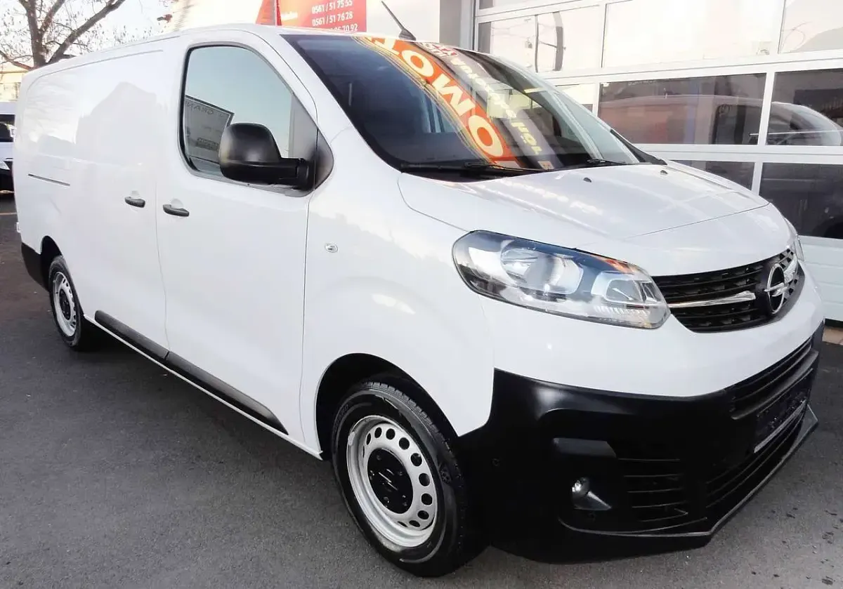Gebraucht Opel Vivaro-e Combi 144 PS (105 kW) 2022 Weiß Van / Kleinbus