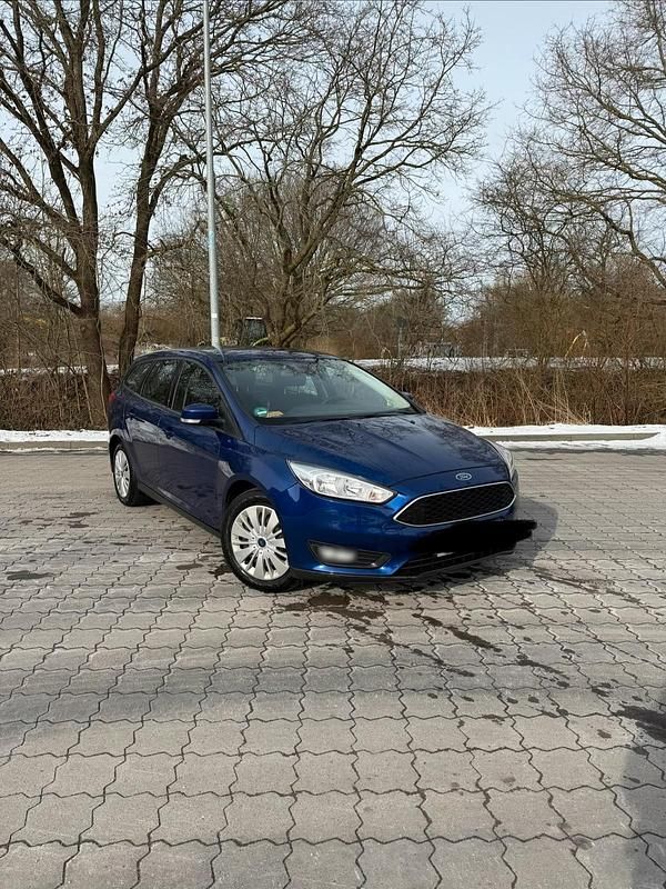 Gebraucht Ford Focus Business Edition 120 PS (88 kW) 2015 Blau Kombi