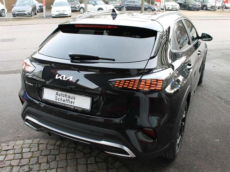Neu Kia XCeed 179 PS (131 kW) 2026 Zilina schwarz met. SUV