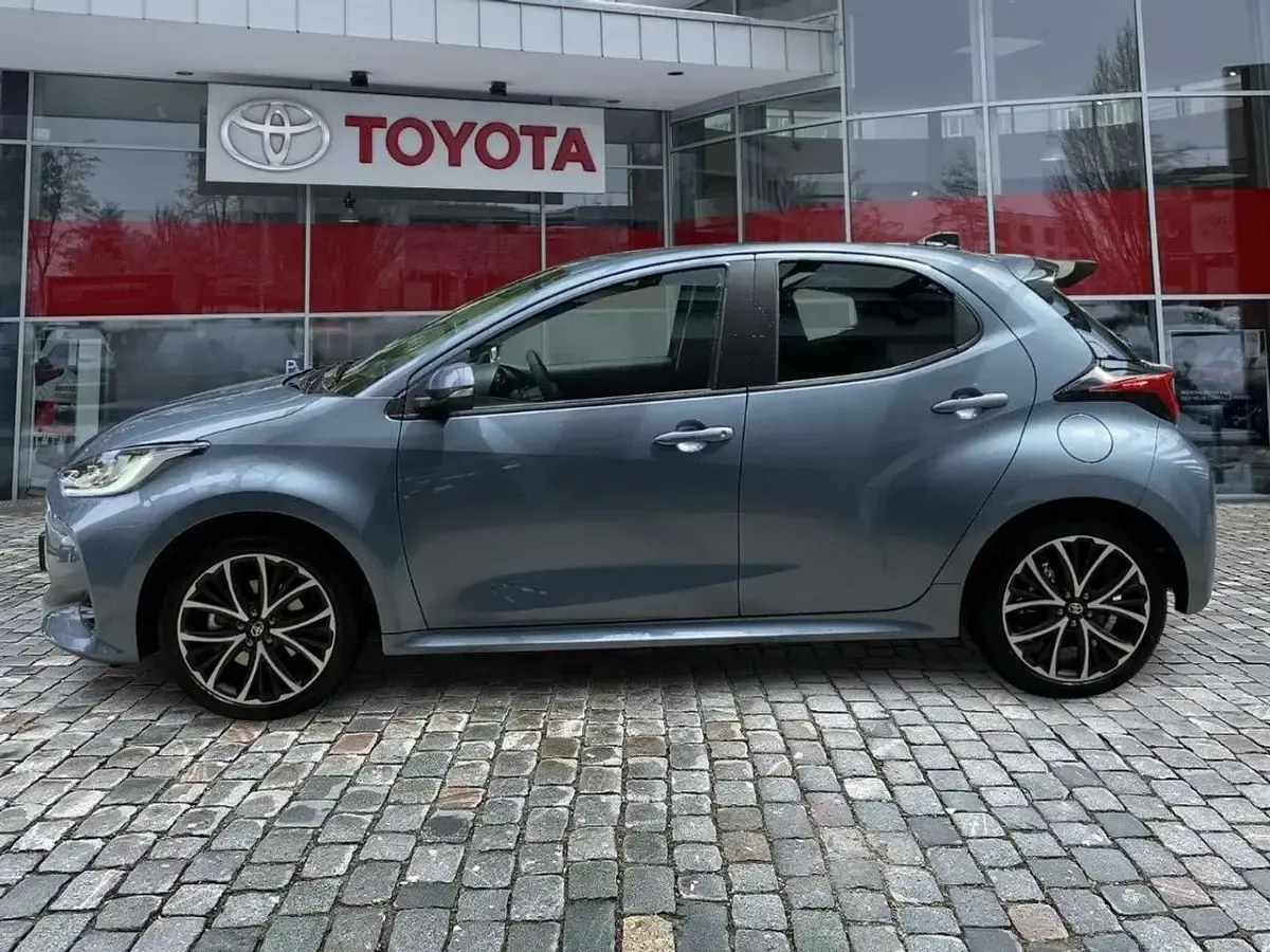 Gebraucht Toyota Yaris Hybrid 116 PS (85 kW) 2026 Other Limousine