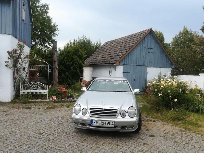 Silber Gebraucht 2000 Mercedes CLK200 Elegance Coupé | 2.800 € (Guter Preis) - Bild 1/4