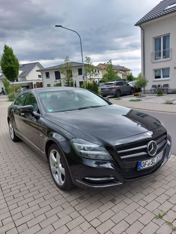 Schwarz Gebraucht 2011 Mercedes CLS350 Limousine | 12.000 € (Superpreis) - Bild 1/4