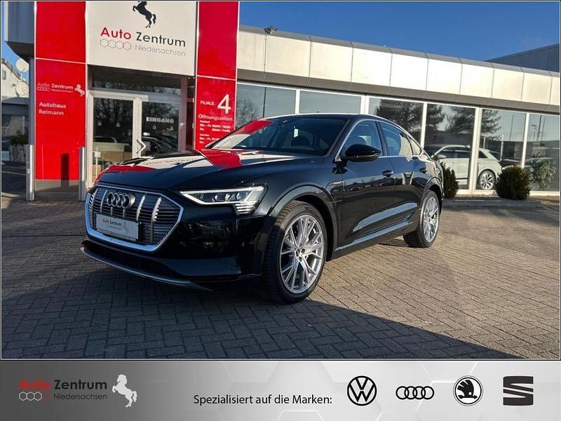 Mythos black metallic Gebraucht 2023 Audi e-tron Sportback Advanced SUV | 37.970 € (Superpreis) - Bild 1/3
