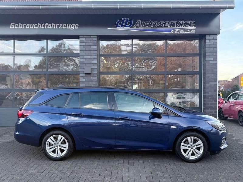 Nautic blau Gebraucht 2019 Opel Astra GS Line Kombi | 13.890 € (Fairer Preis) - Bild 1/4