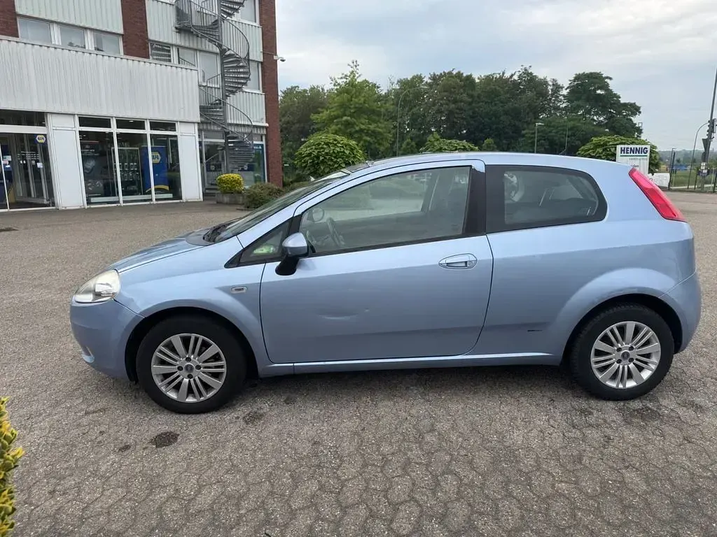 Gebraucht Fiat Punto Active 77 PS (56 kW) 2006 Blau Kleinwagen