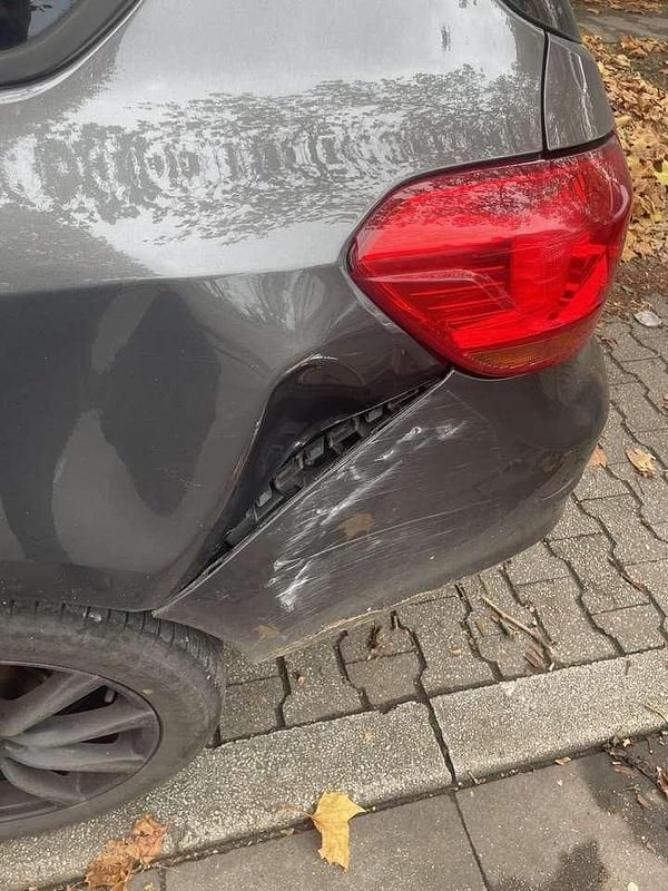 Grau Gebraucht 2010 Opel Astra Design Edition Kombi | 1.700 € (Superpreis) - Bild 1/4