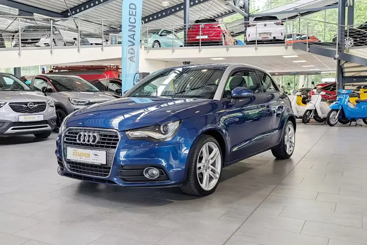 Gebraucht Audi A1 S-Line 90 PS (66 kW) 2015 Scuba blau (metallic) Kleinwagen