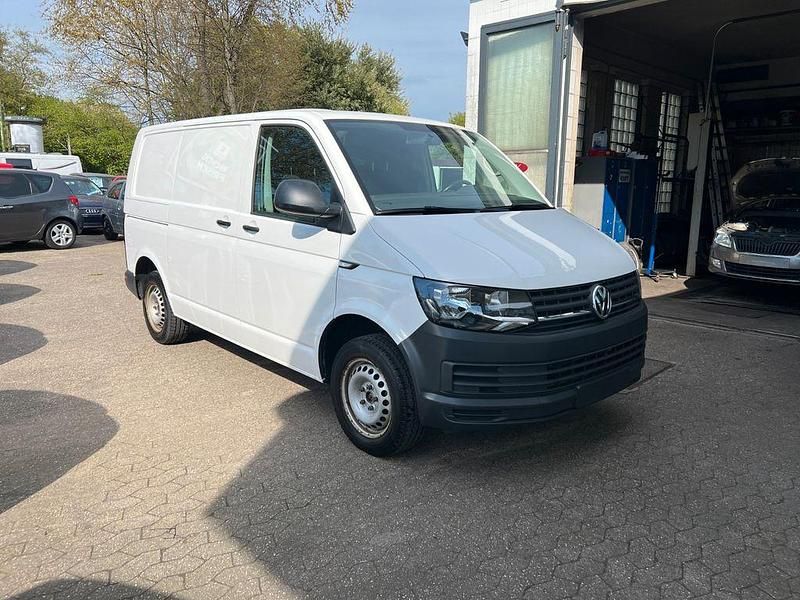 Gebraucht VW Transporter 150 PS (110 kW) 2018 Weiß Van