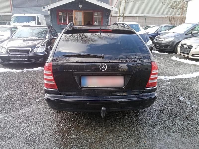 Gebraucht Mercedes C230 204 PS (150 kW) 2006 Schwarz Kombi